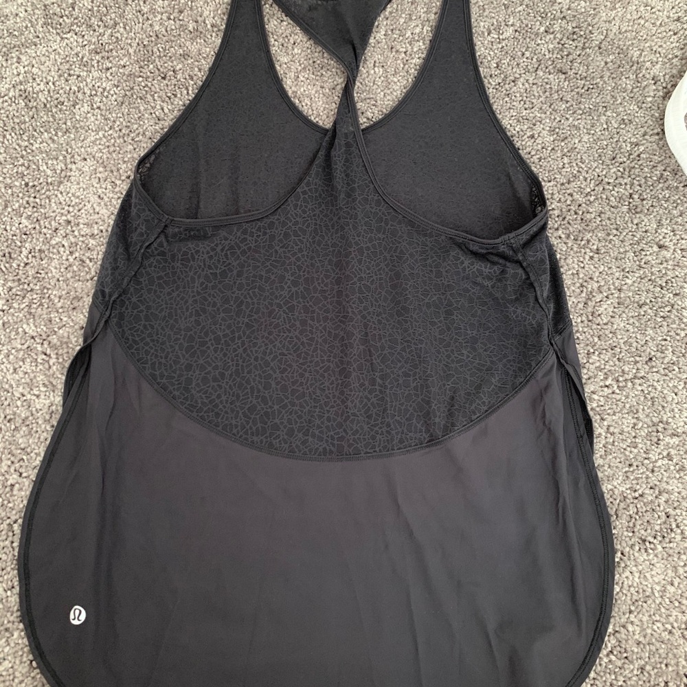 Lululemon tank